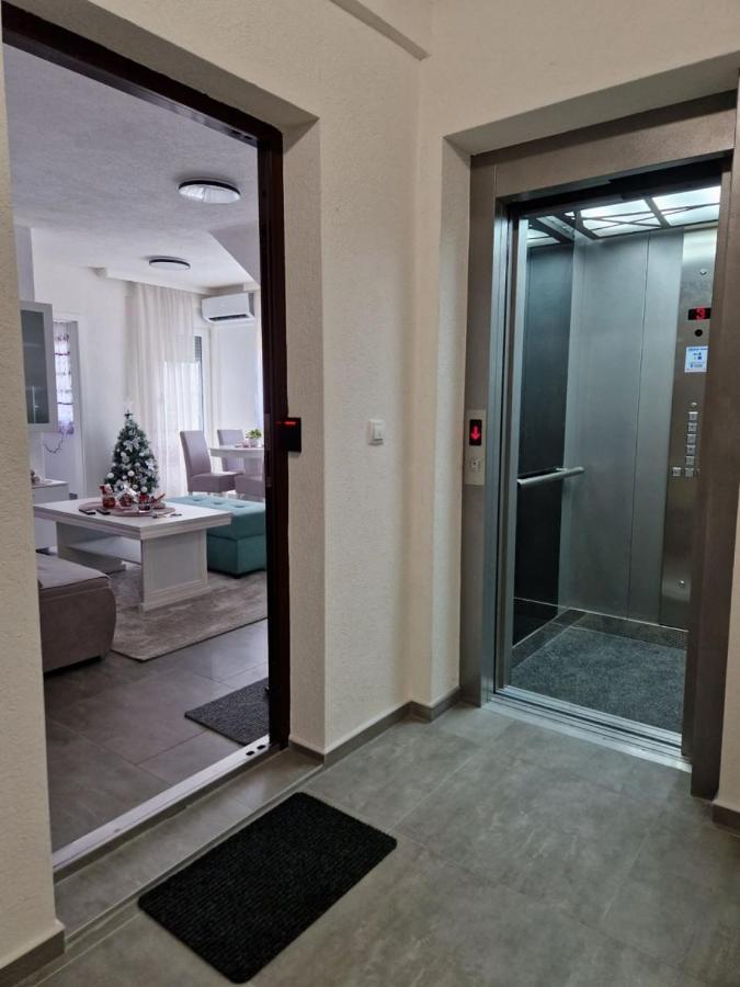 Stan Na Dan - Brcko 1 Lägenhet Exteriör bild